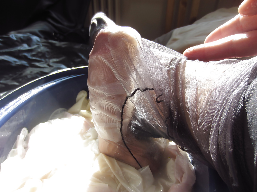 Some Nylon Stocking & Pantie Closeups #40203339