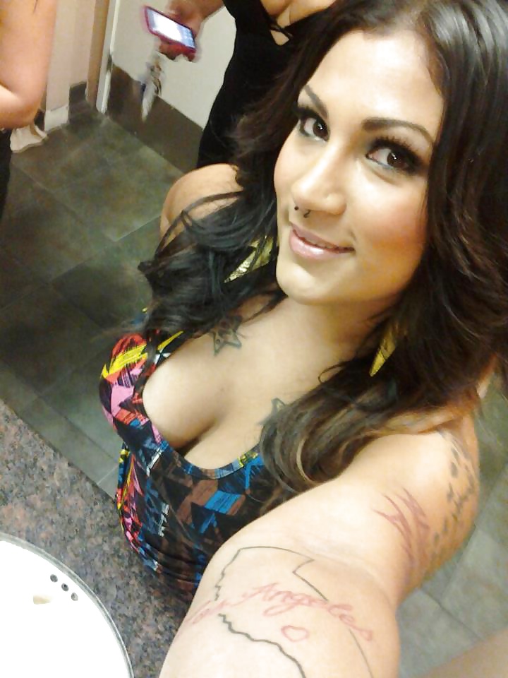 Thick latina milf cleavage #24970734