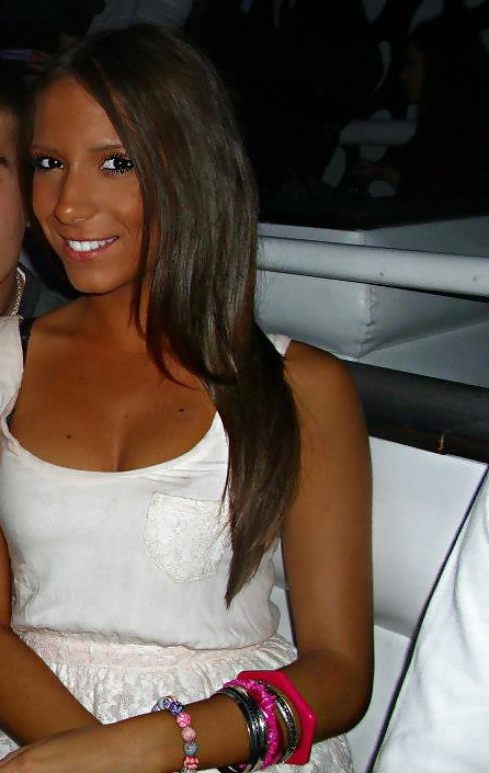 セルビアのfbのティーンホレス4
 #30346288