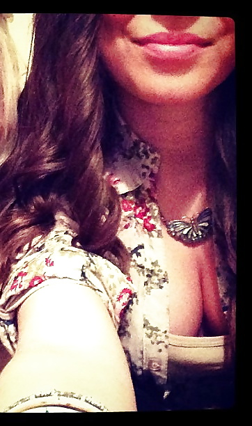 セルビアのfbのティーンホレス4
 #30346321