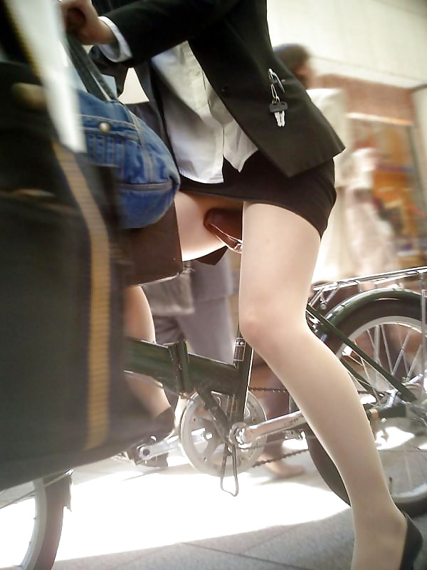 日本の女の子が20歳でスカートを脱ぐ
 #25602005
