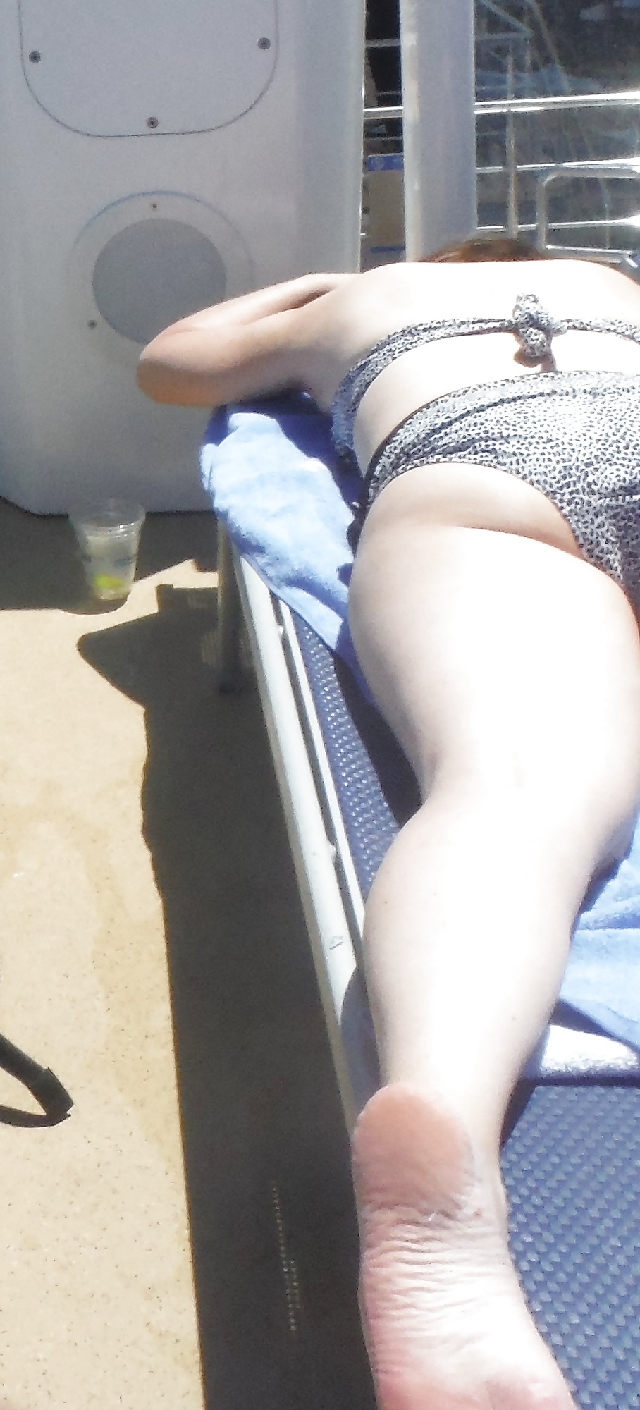Teen butt & ass in bikini at the pool  #33383572
