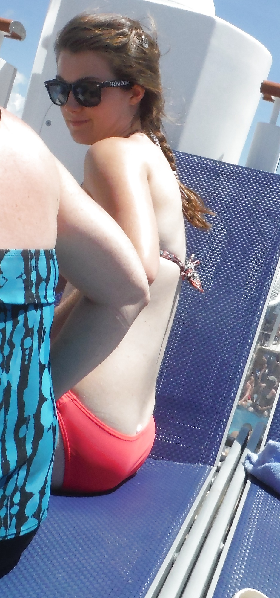 Teen butt & ass in bikini at the pool  #33383640