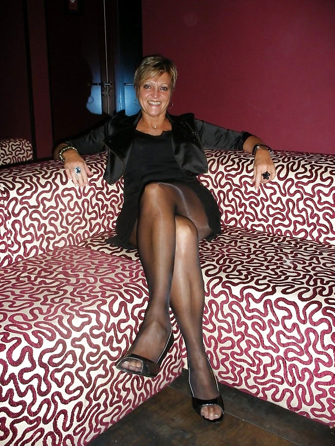 Reifen Schlampen In Nylons #35495747