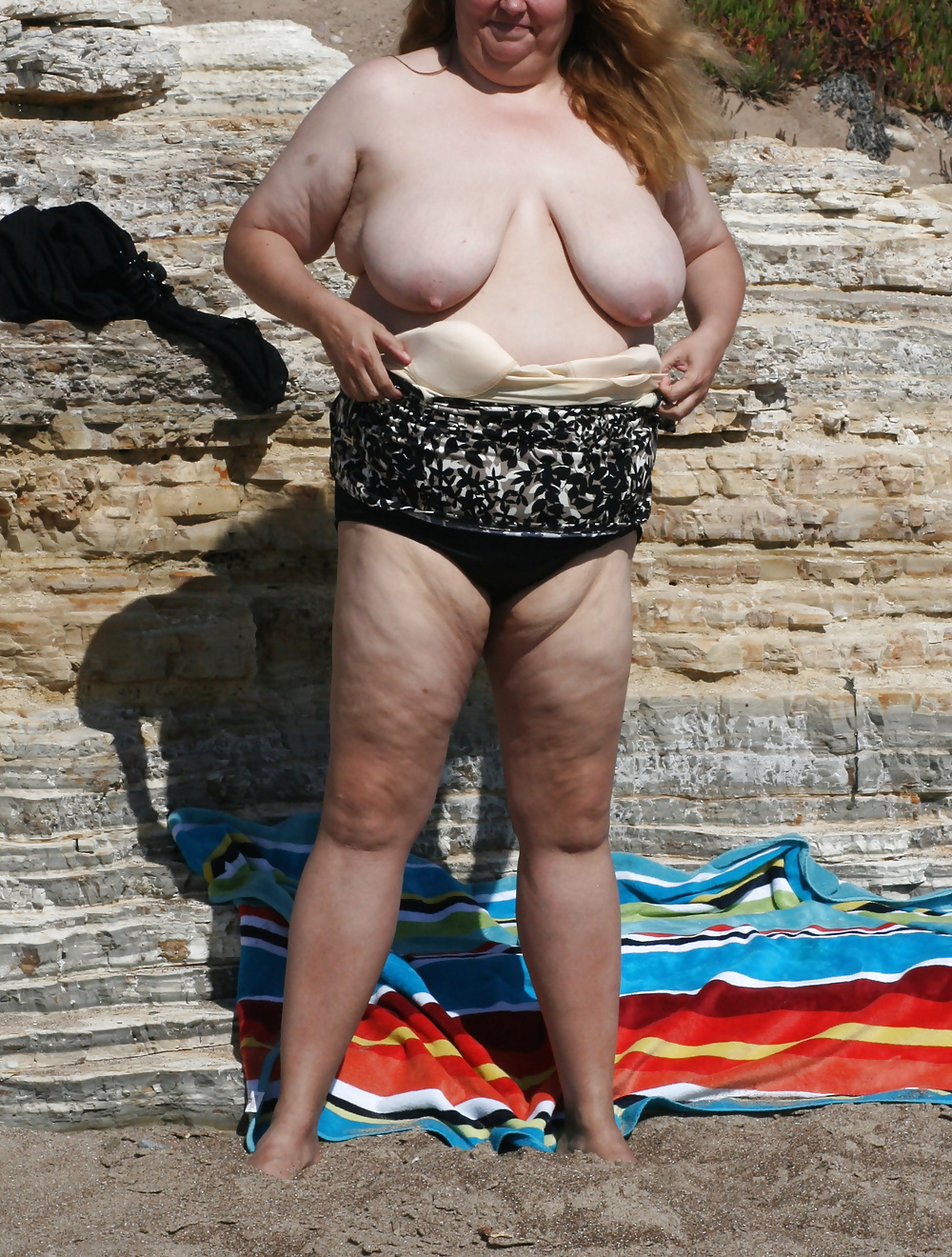 Conejito de playa parte 2
 #24762936