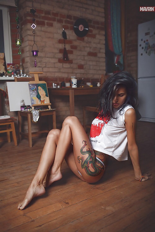 Tattoed girls art pics VI #28055326