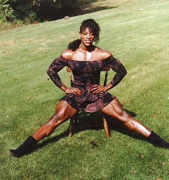 Lenda Murray: Ms Olympia, Sexy Amazing Muscle FBB - Ameman #25225841