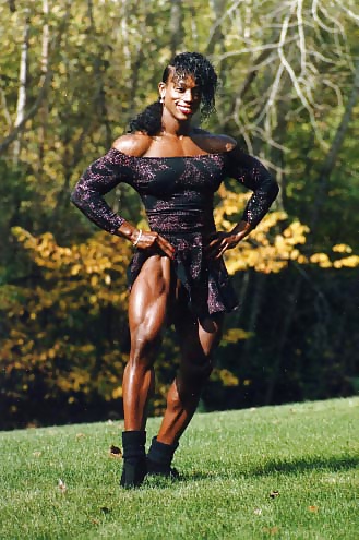 Lenda Murray: Ms. Olympia, Sexy Erstaunlich FBB Muskulösen - Fahrräder #25225853