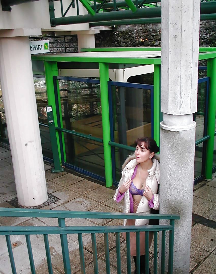 122 - Französisch Nadine In Genf 2002 Blinkend #35342236