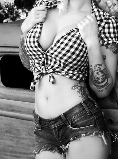 Sinful snapshots 04
 #26323323