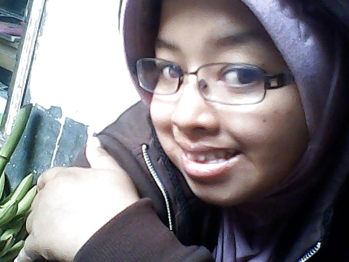 Zilky ayu ramadhani  #27100154