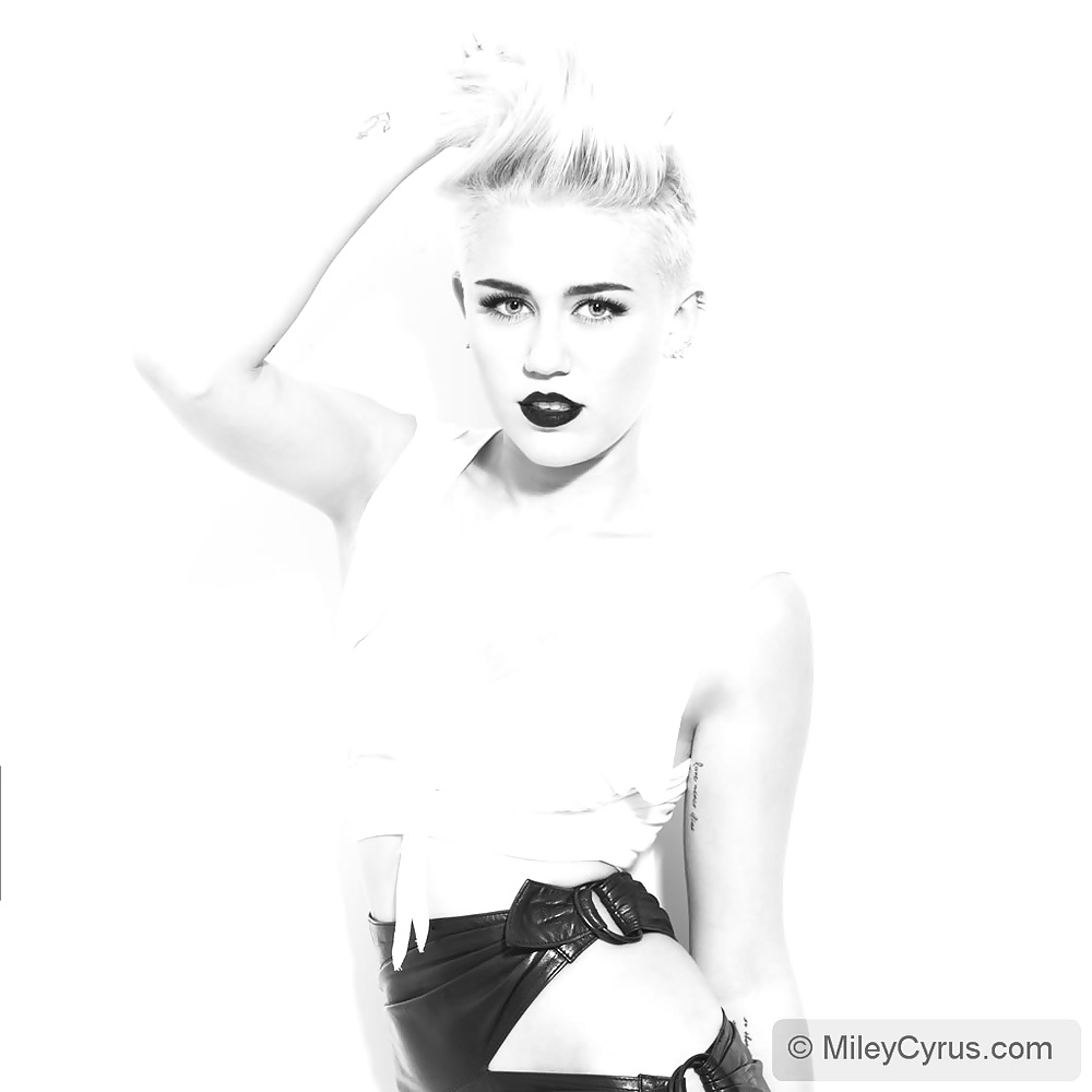 Miley Cyrus 2 #34816328