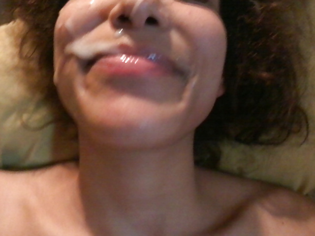 Zoe showing off #31025957