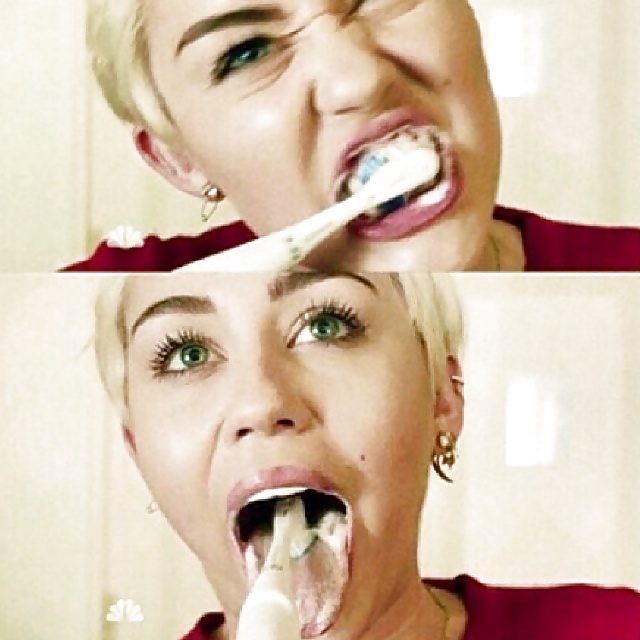 La petera de Miley #40470401