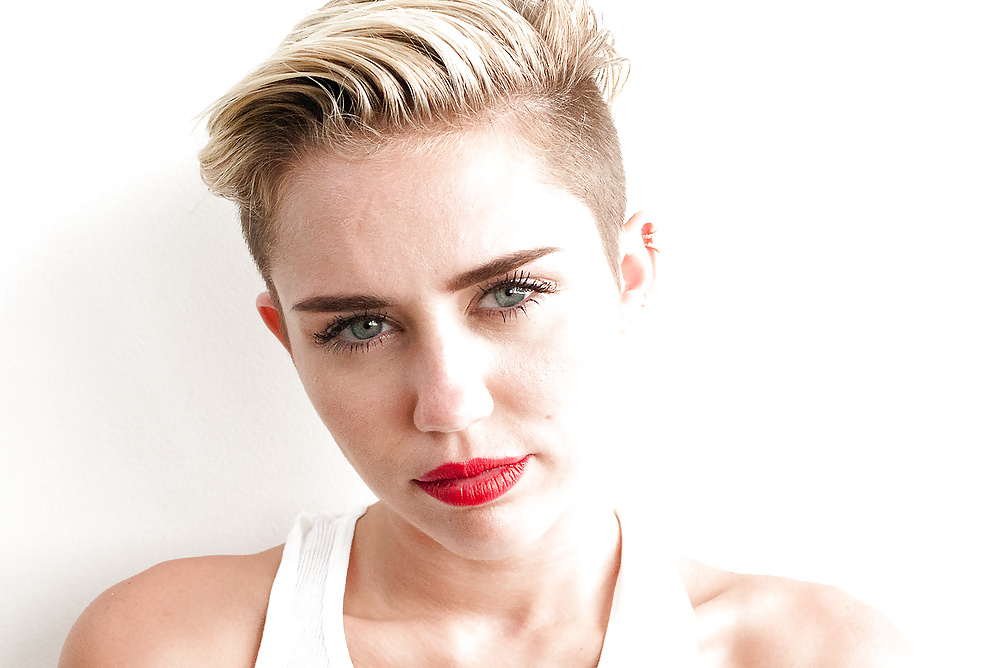 La petera de Miley #40470667