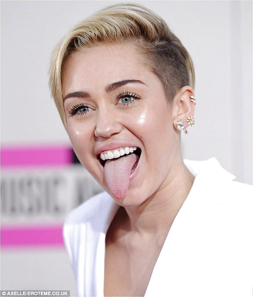 La Petera De Miley #40470724