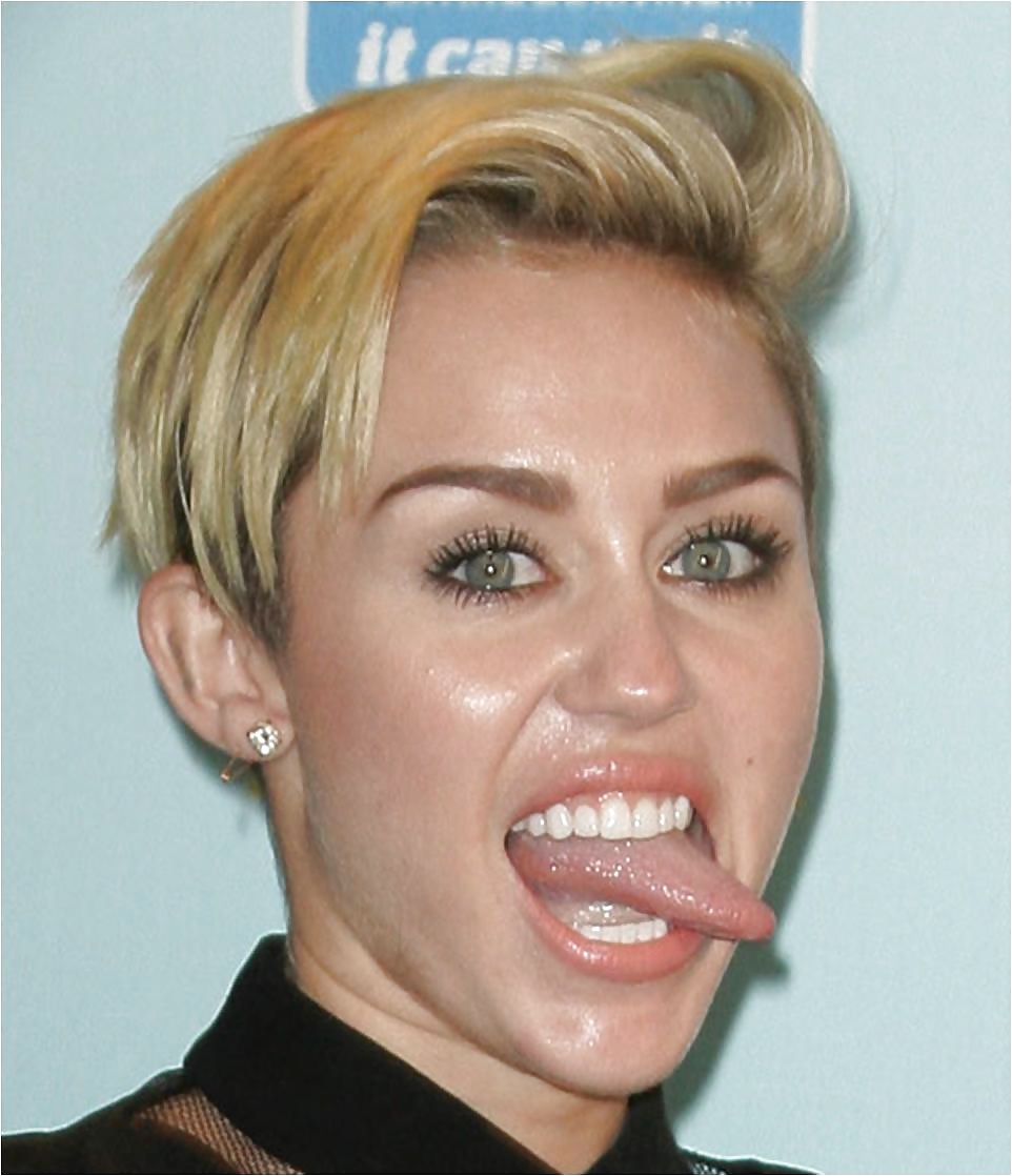 La petera de Miley #40470756