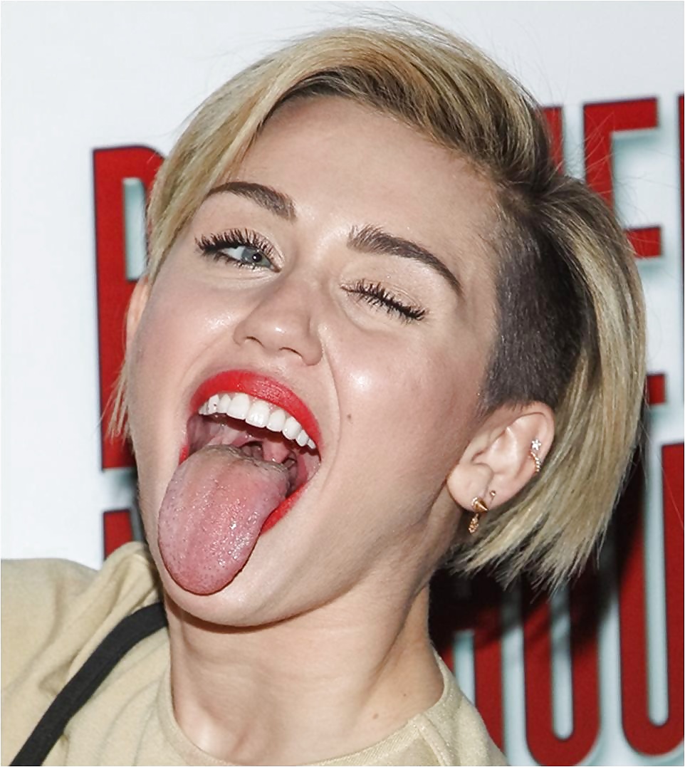 La petera de Miley #40470772