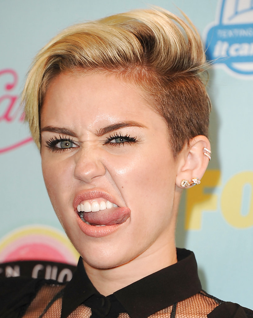 La petera de Miley #40470789