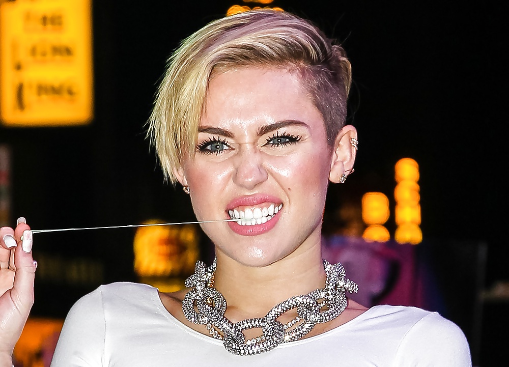 La petera de Miley #40470852