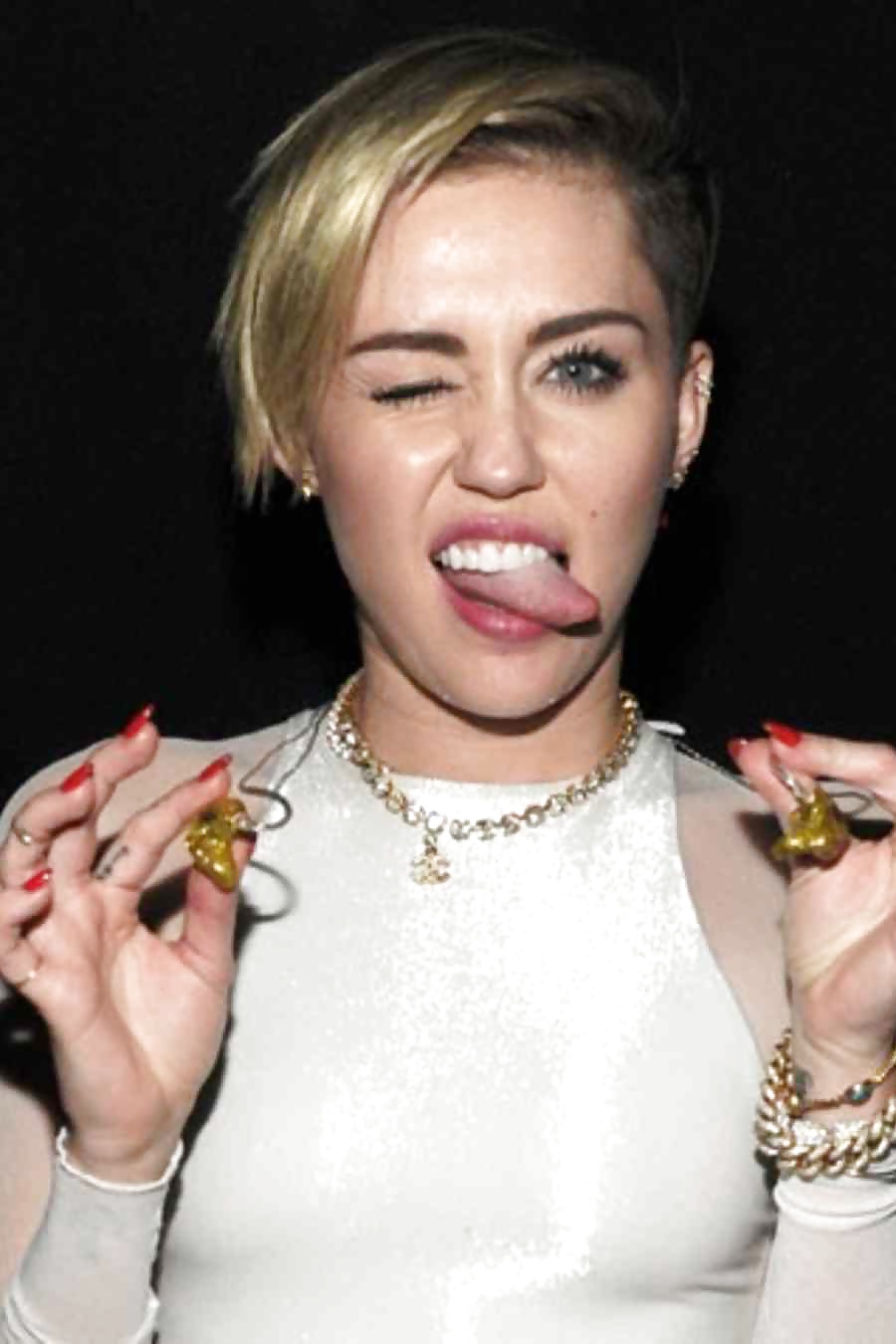 La petera de Miley #40470857