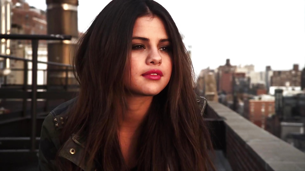 Selena gomez - random lovliness v
 #28592436