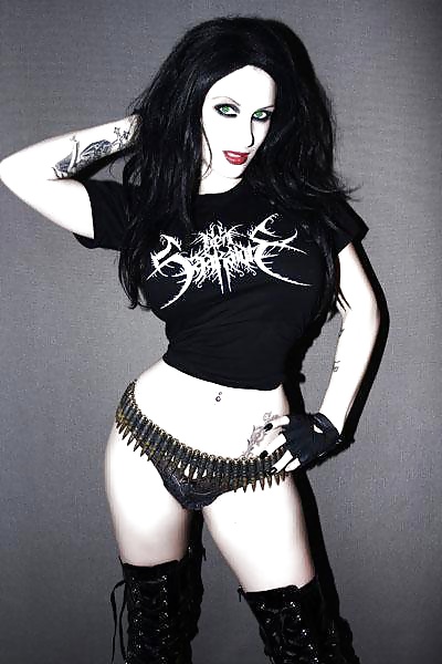 メタルガール
 #32588576