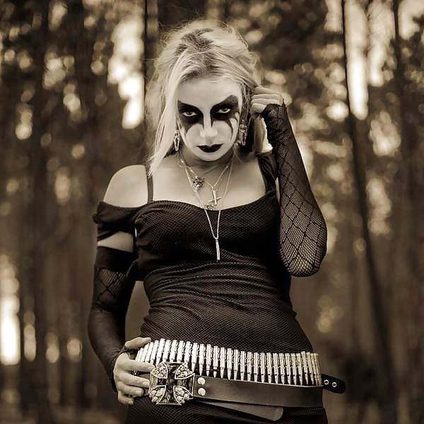 メタルガール
 #32588767