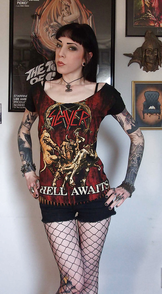 メタルガール
 #32588829