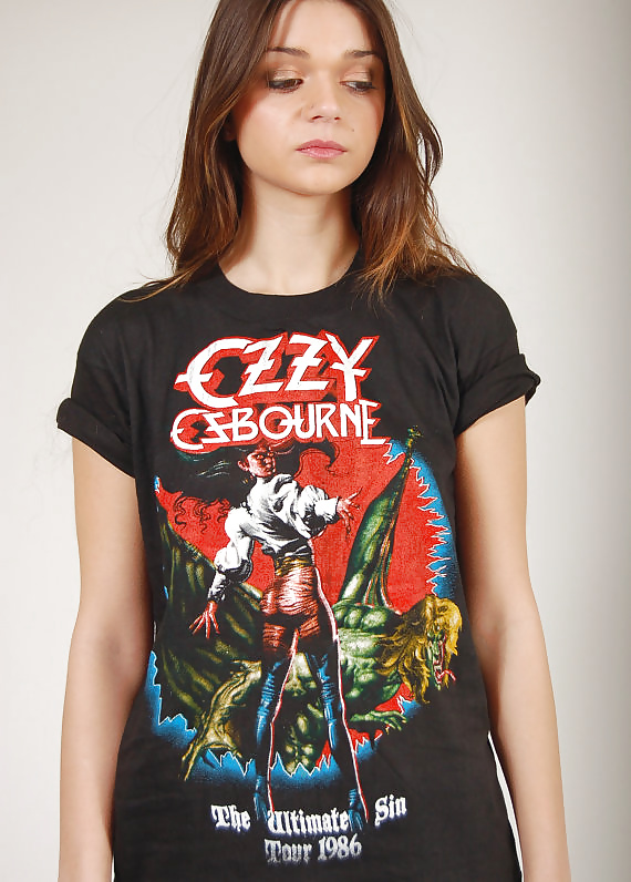 メタルガール
 #32588841