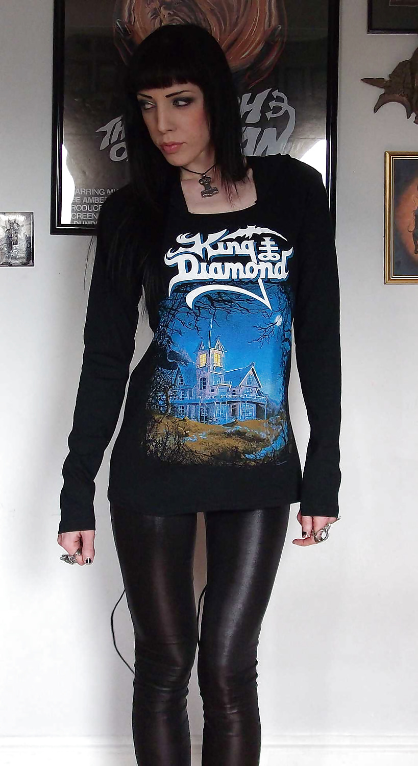 メタルガール
 #32588856