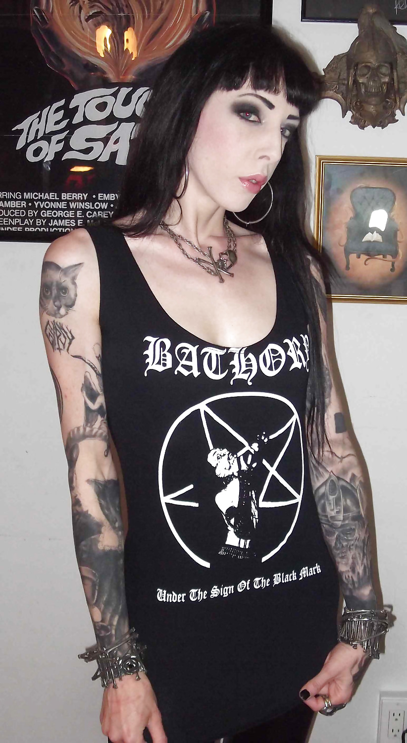 メタルガール
 #32588861