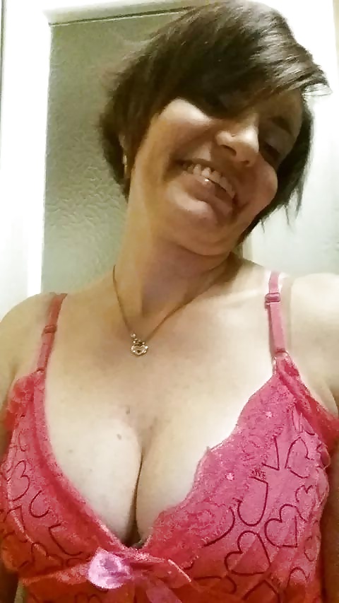 sara....milf
