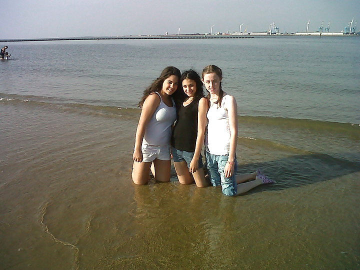 リバプールの女の子
 #23809977