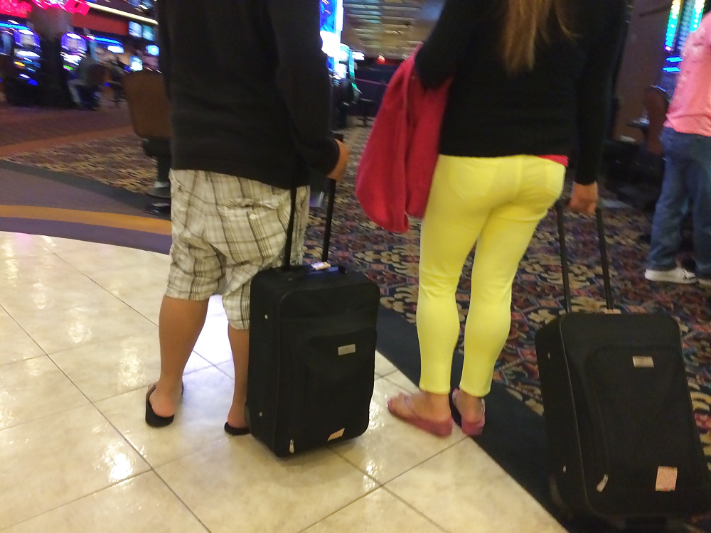 Young Filipina In Tight Yellow Pants Sweet Ass VPL #32287454