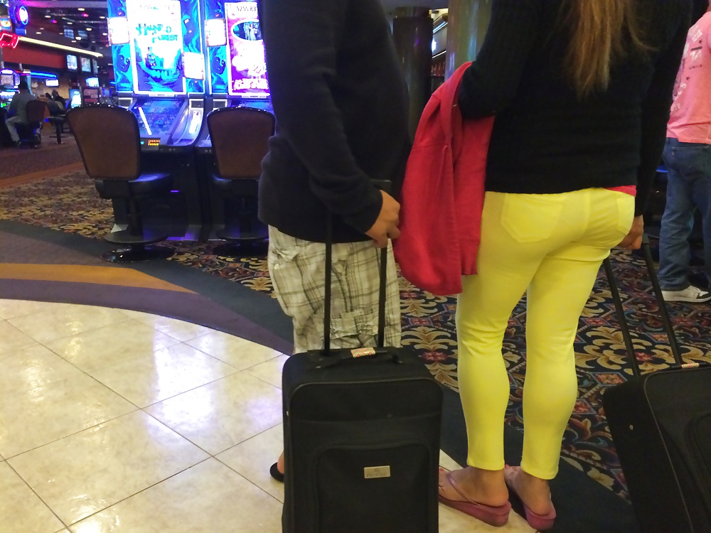 Young Filipina In Tight Yellow Pants Sweet Ass VPL #32287463