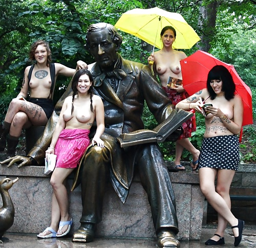 ガールズパック2
 #26799918