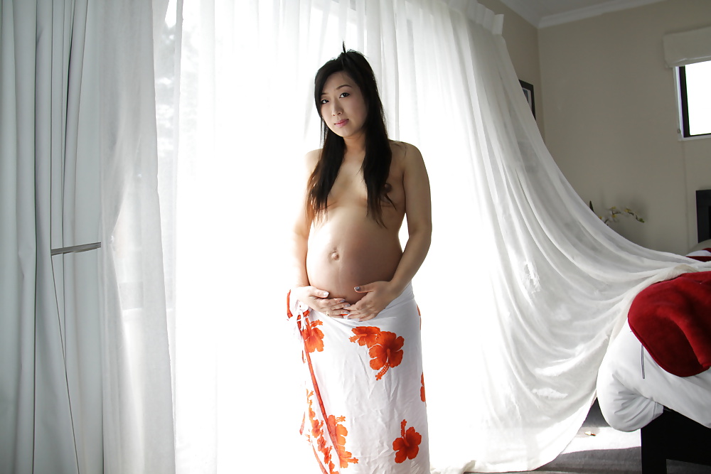Pregnant Asian Wife #33509742