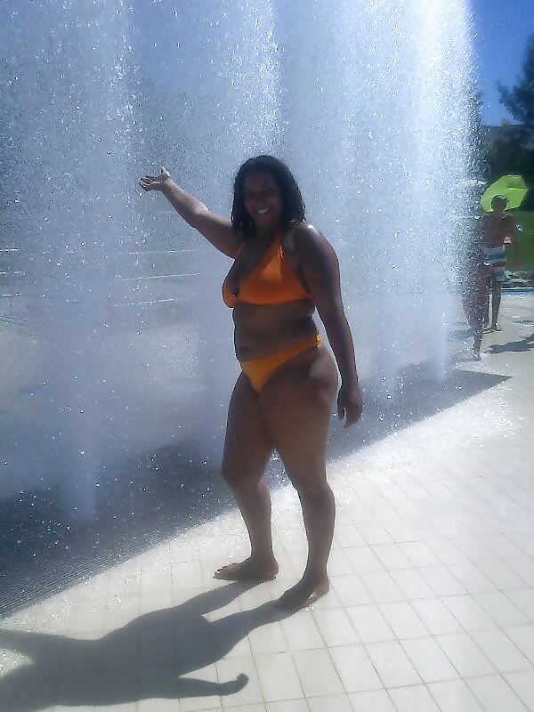 Sonia + amigos
 #38811525