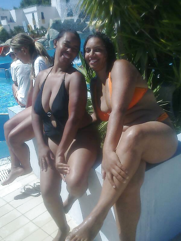 Sonia + amigos
 #38811531