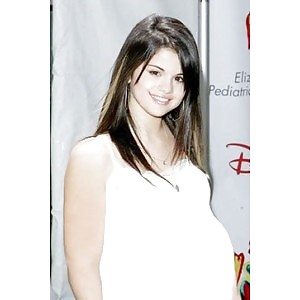 Est Enceinte Selena Gomez #23428382