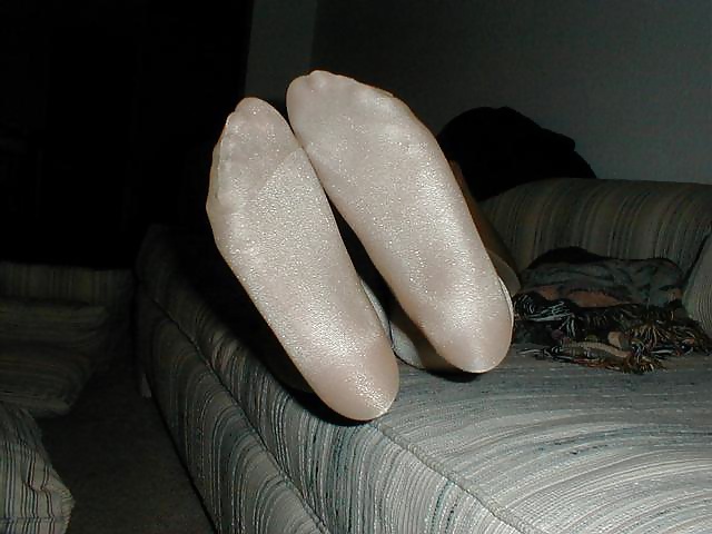Raw Footage Pantyhosed Feet Only Stockings Nylons Soles #31255910