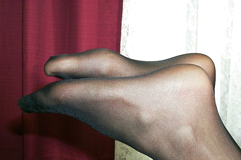 Raw Footage Pantyhosed Feet Only Stockings Nylons Soles #31255923