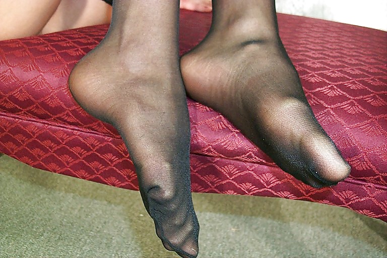 Raw Footage Pantyhosed Feet Only Stockings Nylons Soles #31255926