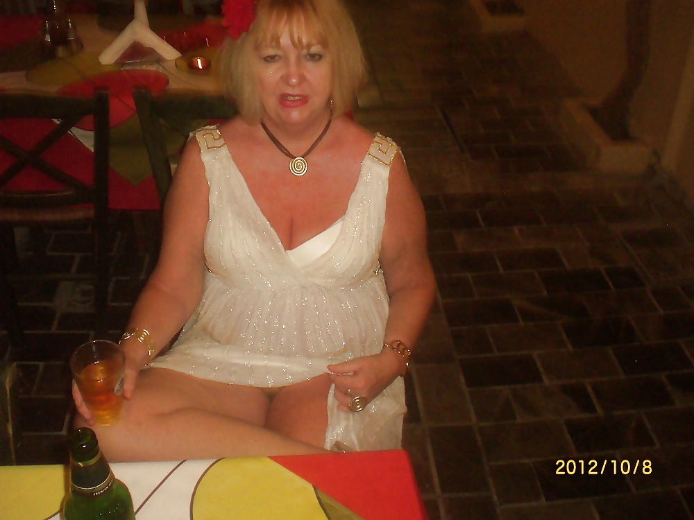 Nos encanta un poco de goldenpussy
 #32511803