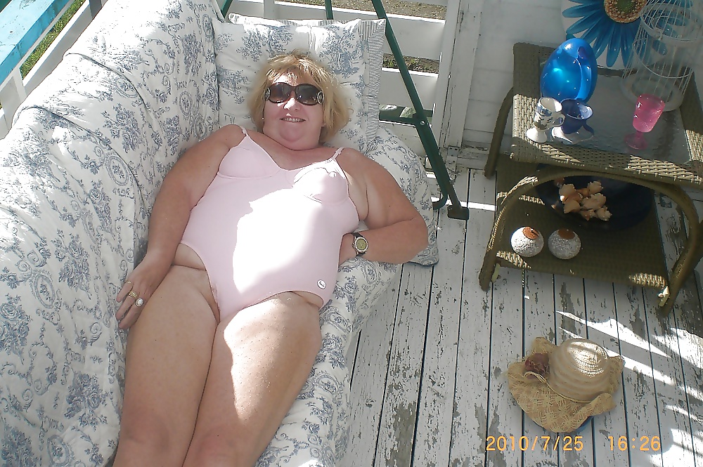 Nos encanta un poco de goldenpussy
 #32511896