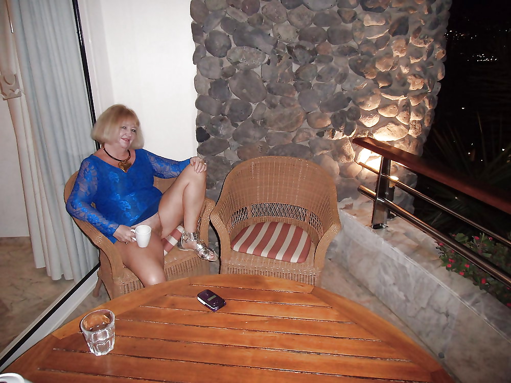 Nos encanta un poco de goldenpussy
 #32511928