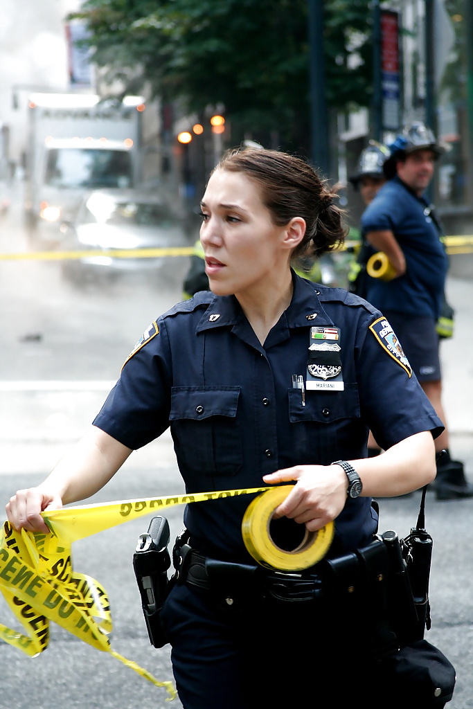 Gut Aussehende Polizei Frauen #39254310