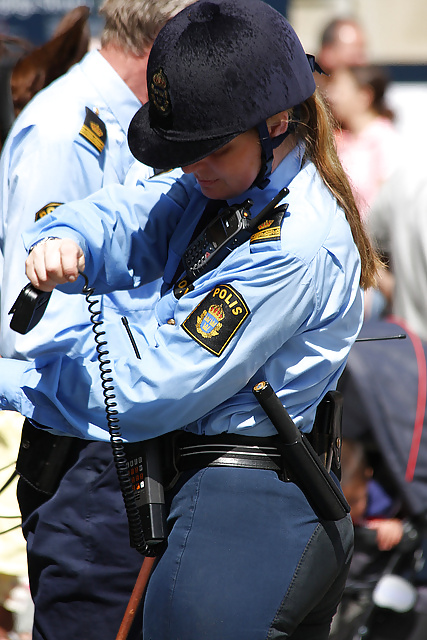Gut Aussehende Polizei Frauen #39254363