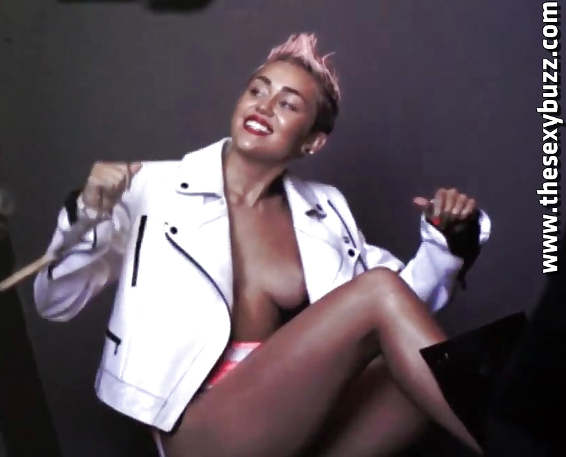 Miley Cyrus #23138243